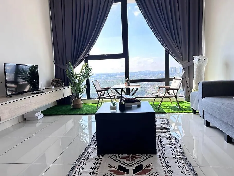 Apartment Mid Valley Southkey Mosaic- 6 Pax- 2 Bedroom Johor Bahru